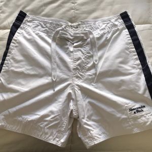 Abercrombie & Fitch Swim Trunks (M)